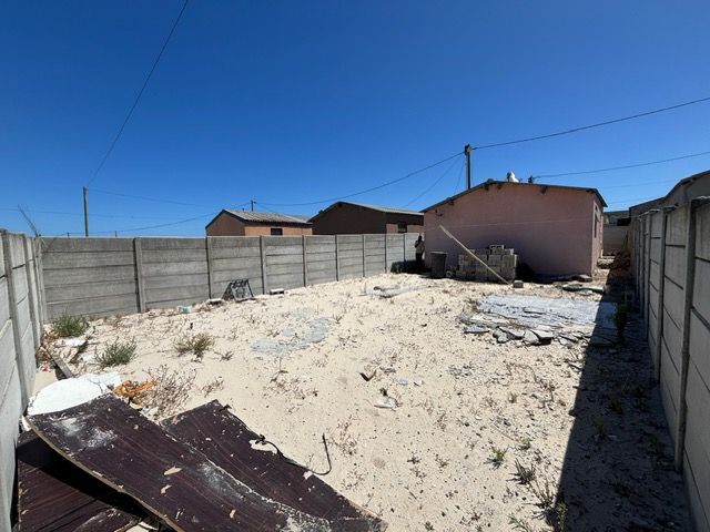 2 Bedroom Property for Sale in Kuyasa Western Cape